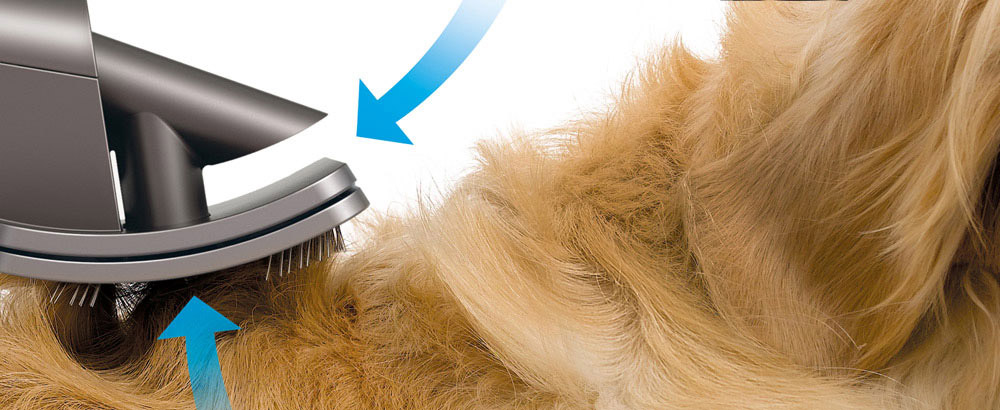 Groom tool in motion