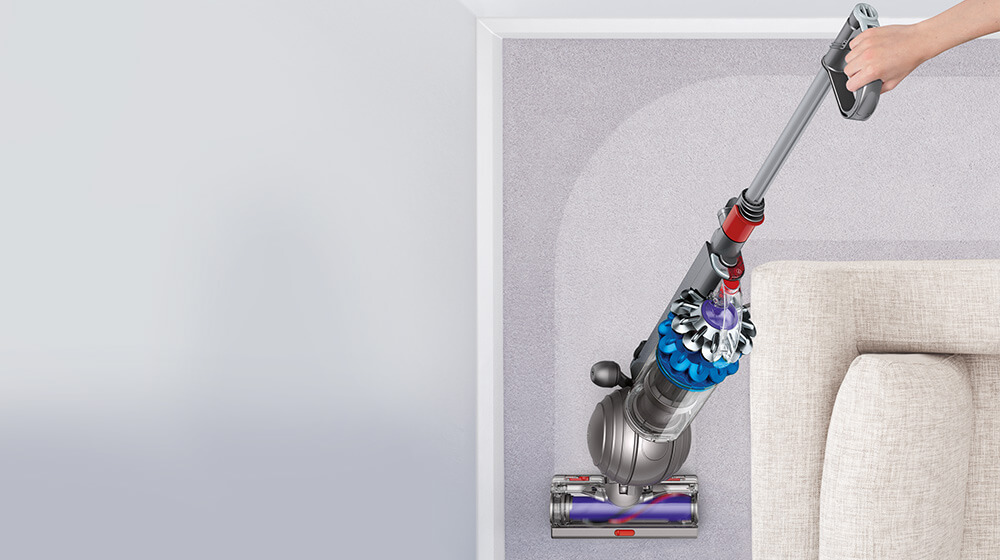 The Dyson Small Ball turns easily around corners